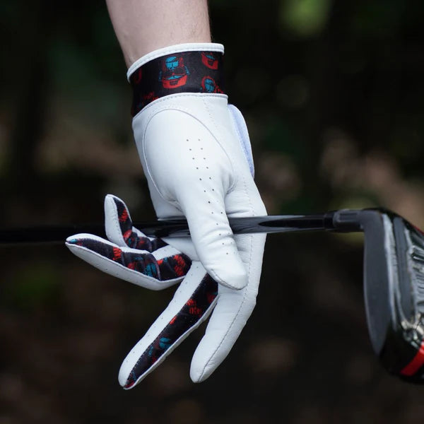 How to Clean Golf Gloves: Avoiding Common Mistakes