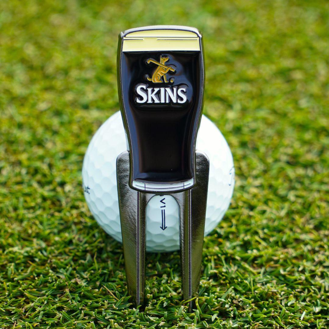 Cool stout design on pitch mark repairer