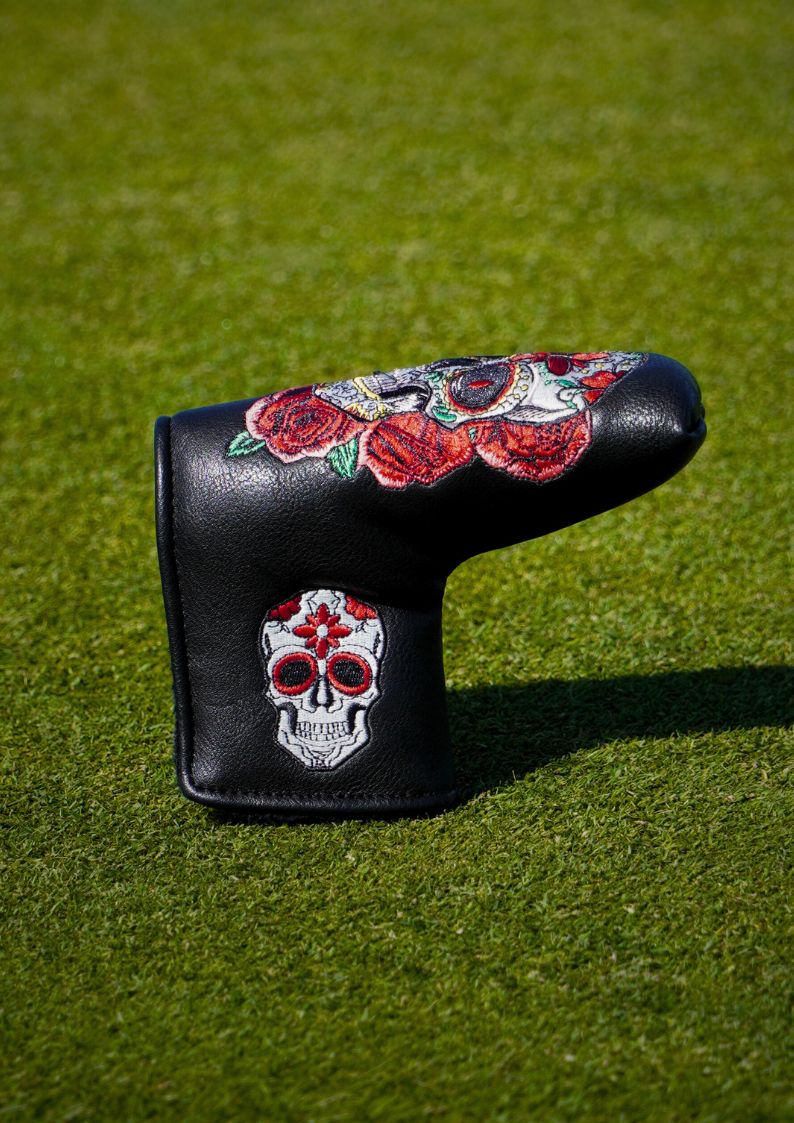 Cool putter headcover with skull design