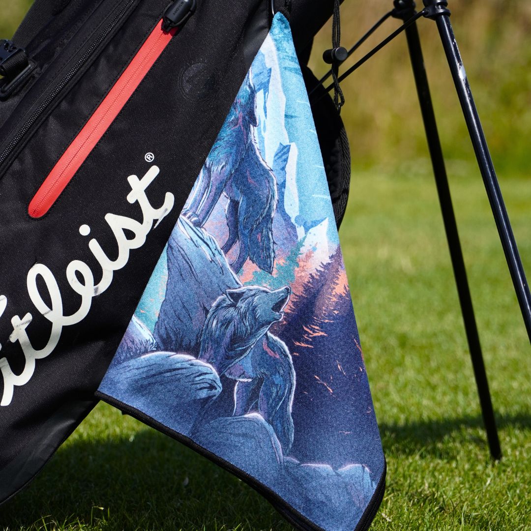 golf towel with wolves howling